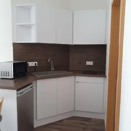 Maja Apartmanhaz Daire Balatonlelle