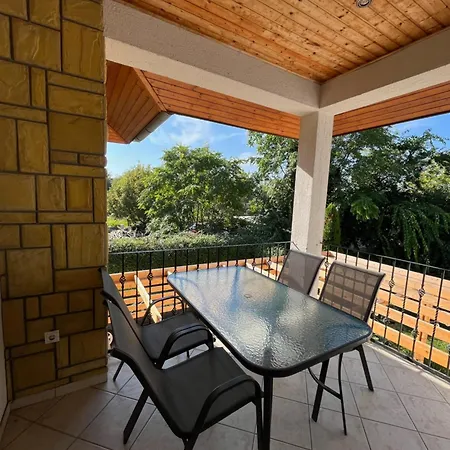 Maja Apartmanhaz Apartament *