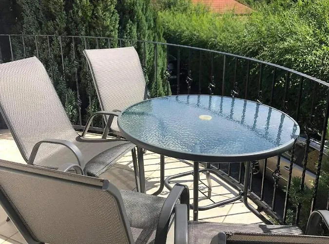 Maja Apartmanhàz Appartement *